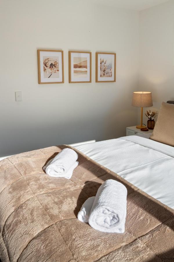 Modern Townhouse Cashel Street 2 Bed 2 Bath Apartment Christchurch Exterior foto