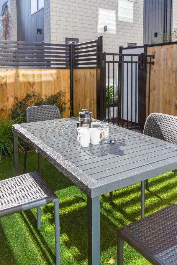Modern Townhouse Cashel Street 2 Bed 2 Bath Apartment Christchurch Exterior foto
