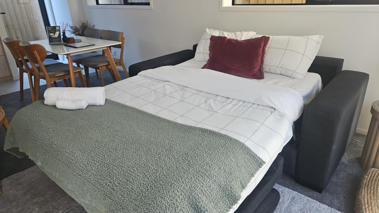 Modern Townhouse Cashel Street 2 Bed 2 Bath Apartment Christchurch Exterior foto